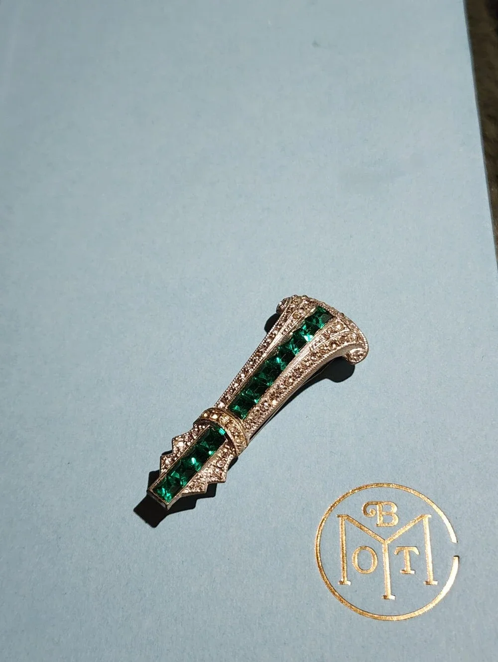 Vintage Art Deco Inspired Emerald Green Rhinestone Metal Dress Clip Brooch